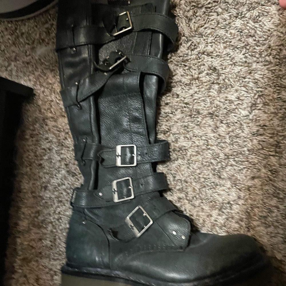 Phina Dr. Martens for @soappups